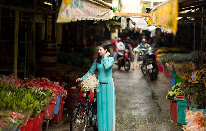 Marché aux fleurs Ho Thi Ky
