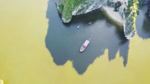 Croisière baie d'Halong jonque privée