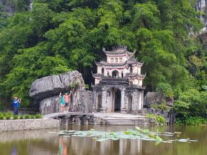 Pagode-de-Bich-Dong.jpg