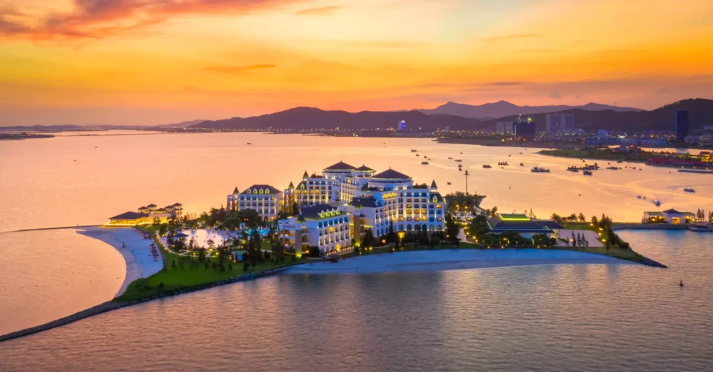 Vinpearl-Resort-Spa-Halong