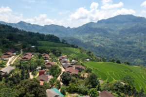 Hong Thai, Tuyen Quang