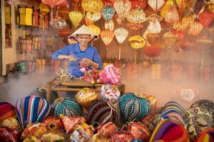 fabrication de lanternes Hoian