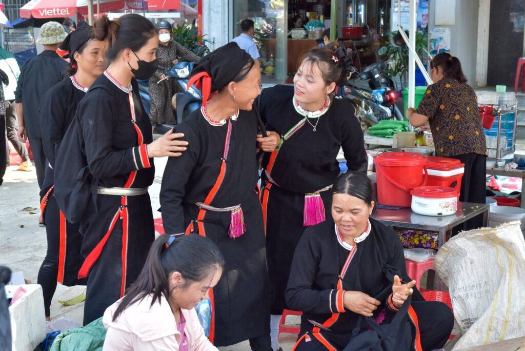 Les femmes Dao à Ha Giang