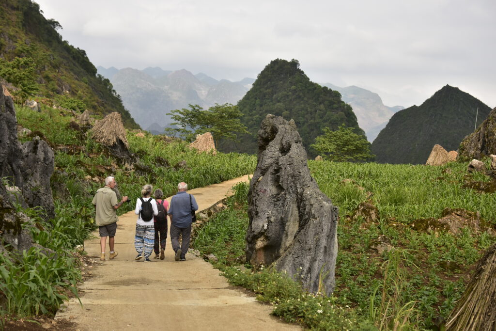 Randonnée au géoparc de Dong Van, Ha Giang
